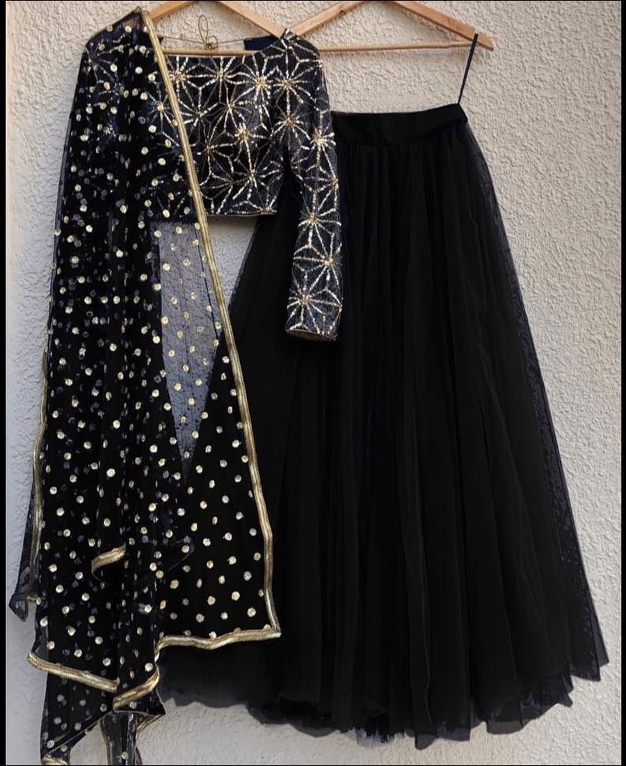 Glitz And Glam Shimmer Black Bridal Lehenga Designs (3) - ShaadiWish-gemektower.com.vn